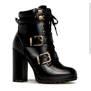 Analisa Bootie Shoe Dazzle 9.5 10